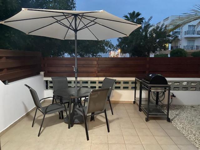 1 Bedroom Garden Flat, Sleeps 4 Pafos Zewnętrze zdjęcie
