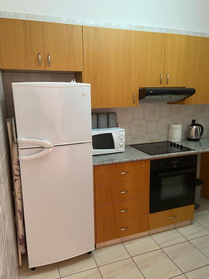 1 Bedroom Garden Flat, Sleeps 4 Pafos Zewnętrze zdjęcie